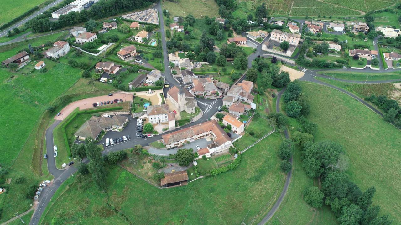 Отель La Ferme Berger Les Ardillats Экстерьер фото