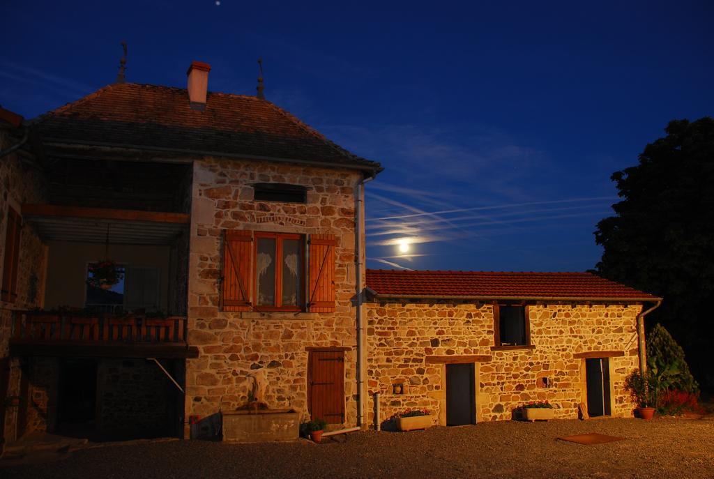 Отель La Ferme Berger Les Ardillats Экстерьер фото